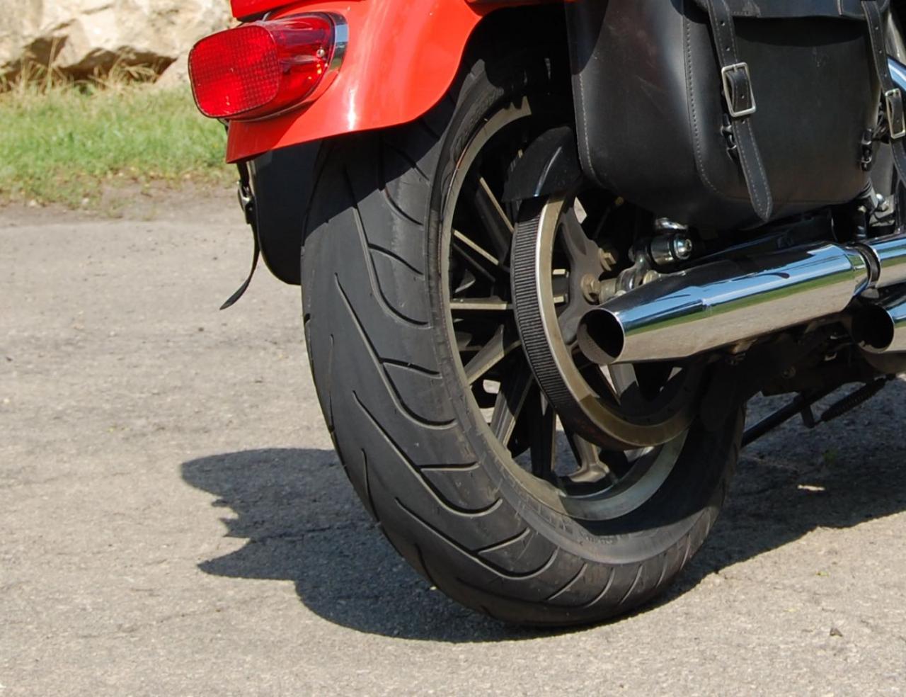 Michelin Commander II Tire Test: 5 Years Later (Harley Sportster 883R)