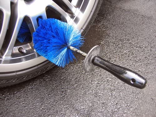 EZ Detail Brushes Big EZ No Metal Safe Wheel And Barrel Cleaning Brush
