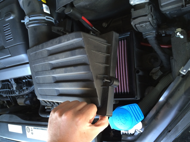 Guide: MK7 GTI EA888 Gen3 Engine air filter replacement - Car Worklog