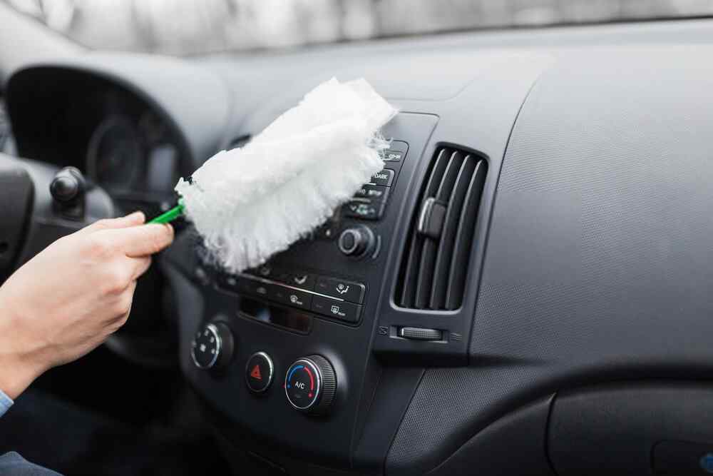 Best Car Duster – Buying Guide for Soft and Efficient Car Dusters
