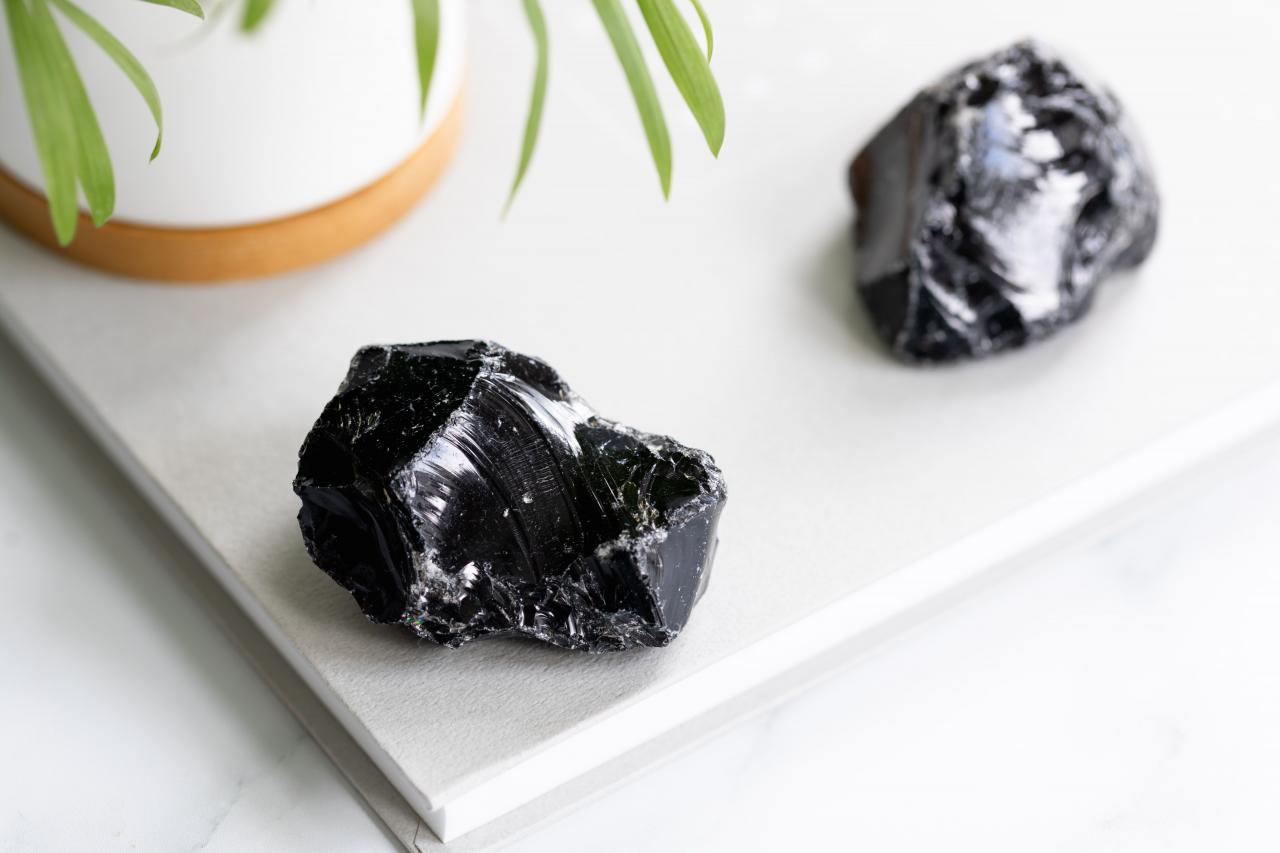 How to Use Black Obsidian in Feng Shui