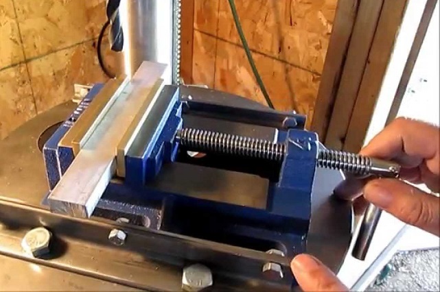 ▷ 4 Best Drill Press Vises (MUST READ Reviews) For September 2021
