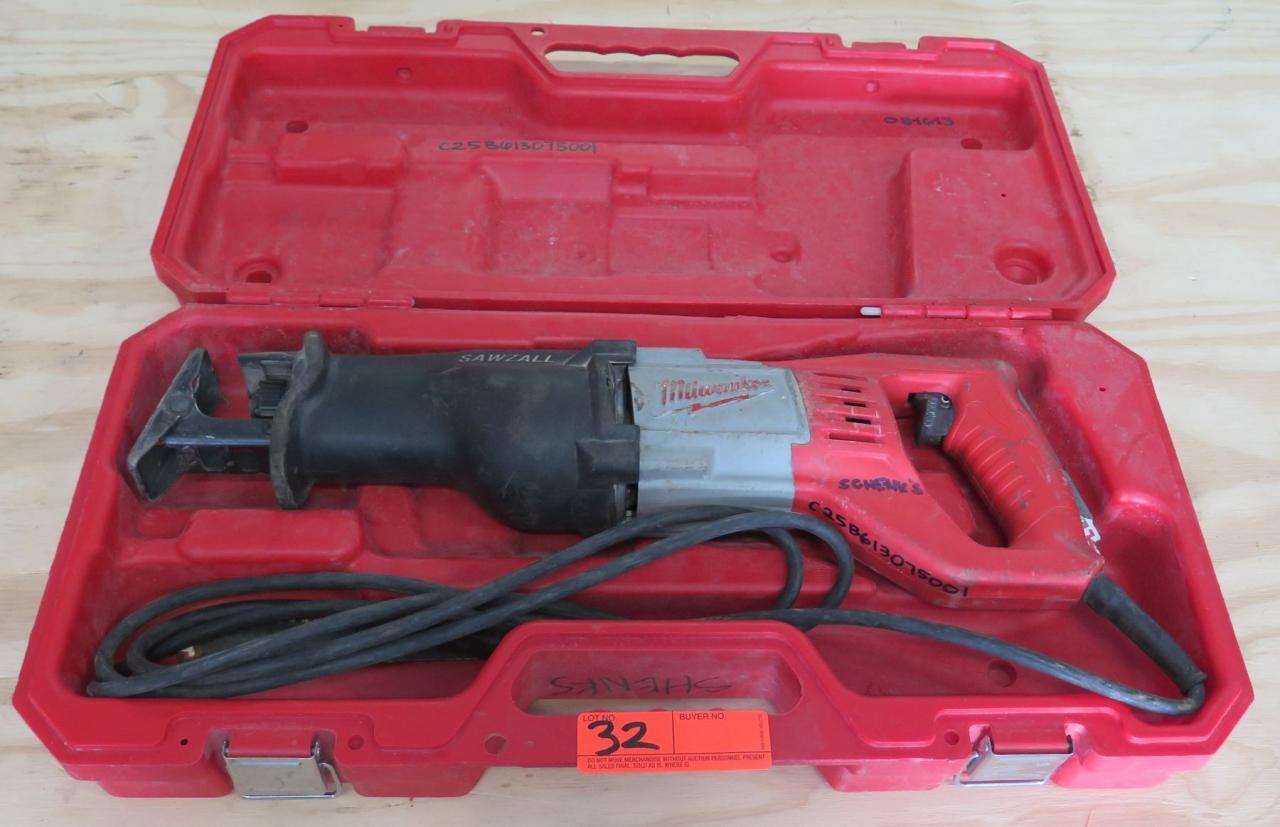 Milwaukee 120V Sawzall Corded Reciprocating Saw in Case - Oahu Auctions