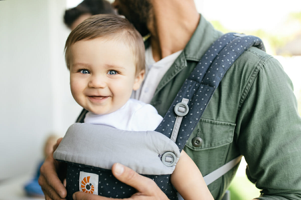 What to Know Before You Use a Baby Carrier | Ergobaby | Ergobaby Blog