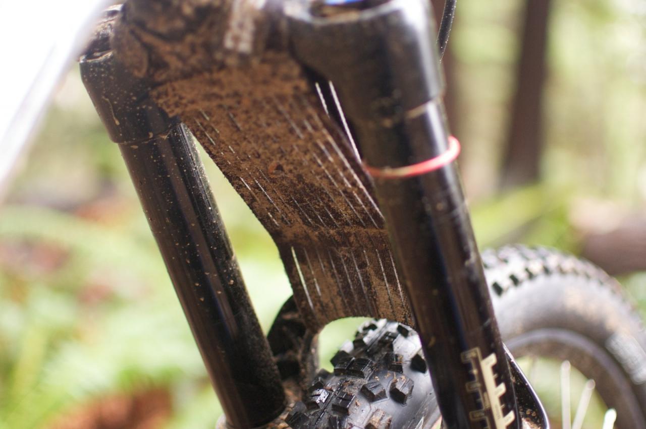 Review: RaceFace Mud Crutch Fender