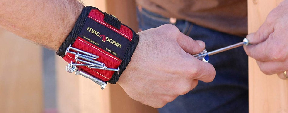 The Best Magnetic Wristbands (Review) in 2020 | Car Bibles
