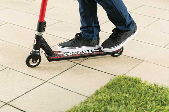 Outdoor Toys & Activities Toy Scooters Red/Black. Razor Beast V6 Stunt  Scooter
