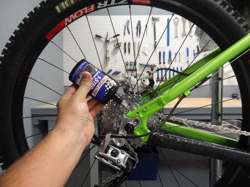 Finish Line 1-Step™ Cleaner & Lubricant 1-Step 清潔及潤滑劑– 藍天單車Aurora Bike