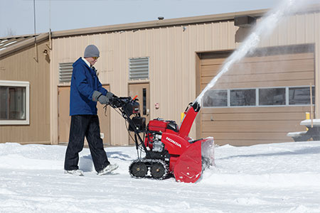 Two-Stage Snow Blowers | Honda Snow Throwers