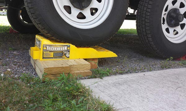 10 Best RV Leveling Blocks Reviewed and Rated in 2021 - RV Web