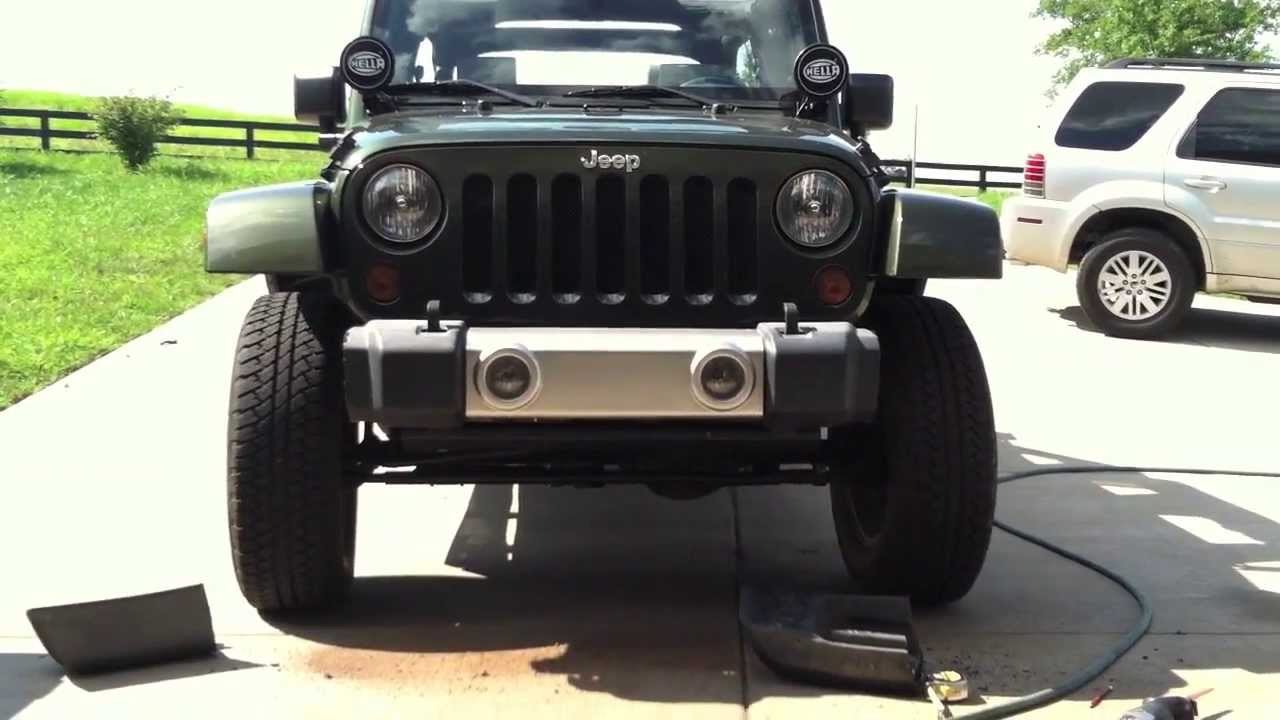 Hybrid Stubby Front Winch Bumper w/Fog Mounts for 07-18 Jeep Wrangler JK  [1062] | Rough Country
