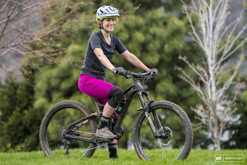 Trail Knee Guard Round Up: 10 Options for Different Body Types - Pinkbike