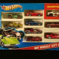 Buy Hot Wheels 9-Car Collector Die-Cast Vehicle Gift Pack Online in Italy.  21984627