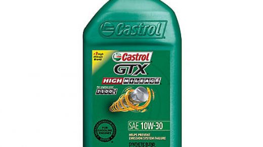 Buy Castrol 03102 GTX High Mileage 5W-30 Motor Oil - 5 Quart Online in  Italy. B00GSQ8MSC