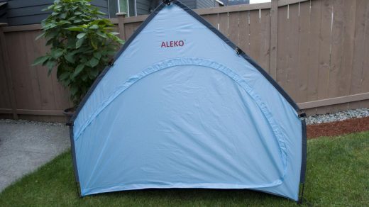 ALEKO BS68BL Portable Pop Up Bike Tent Bicycle Storage Shed Weather  Resistant Protection Outdoor with Carrying Case 79 X 63 X 32 Inches Blue-  Buy Online in Dominica at Desertcart - 3511946.