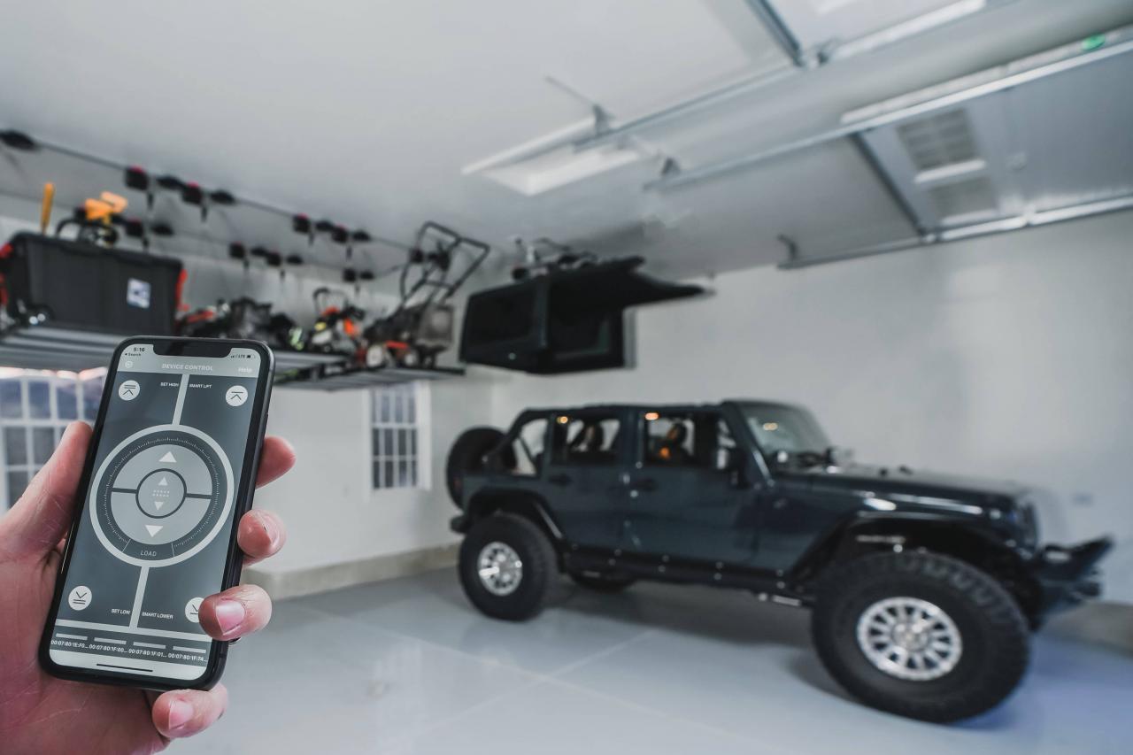 Jeep Hard Top Hoist - Smart Removal & Storage System | Garage Smart